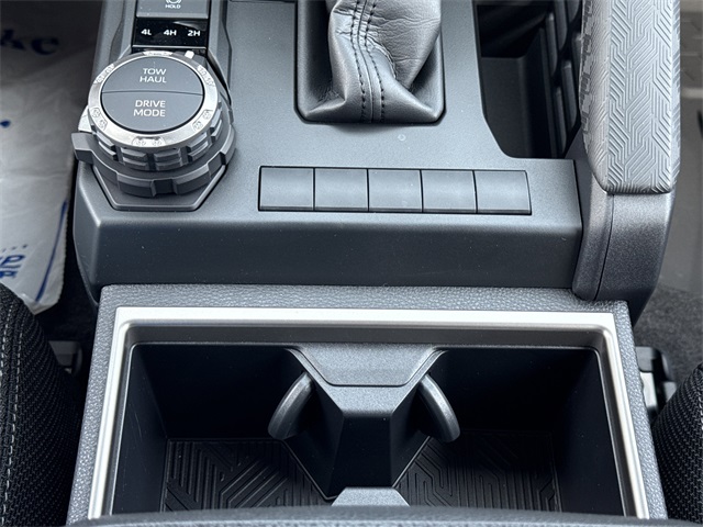 2025 Toyota 4Runner SR5 photo 28