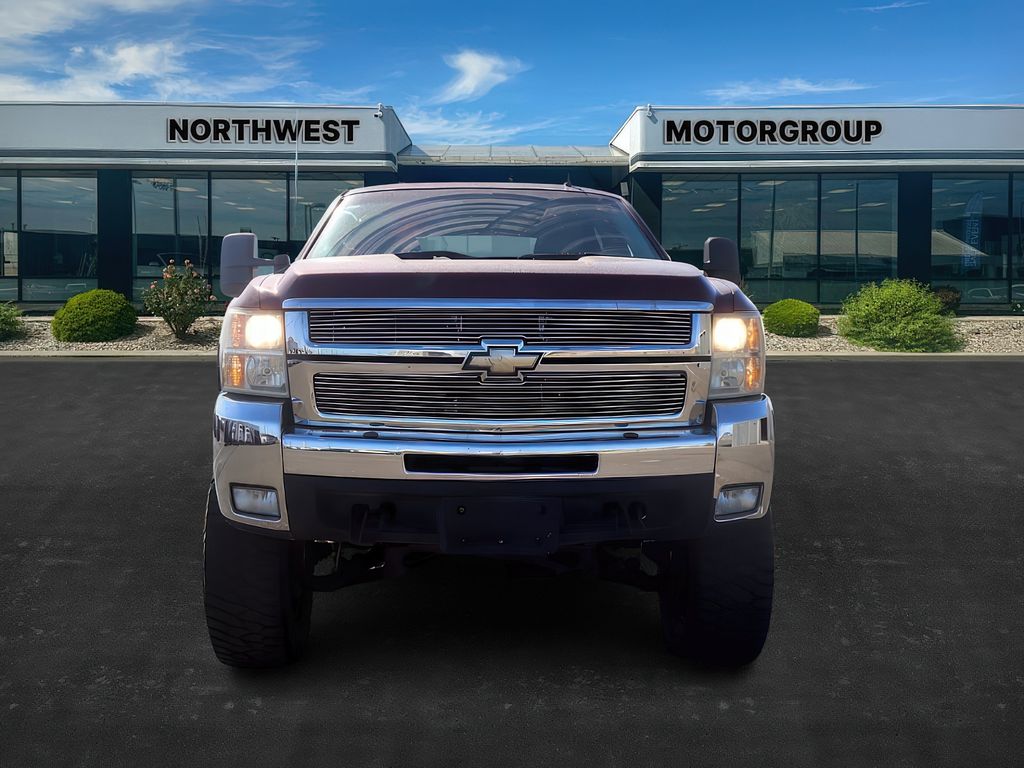 2008 Chevrolet Silverado 2500HD LTZ photo 2