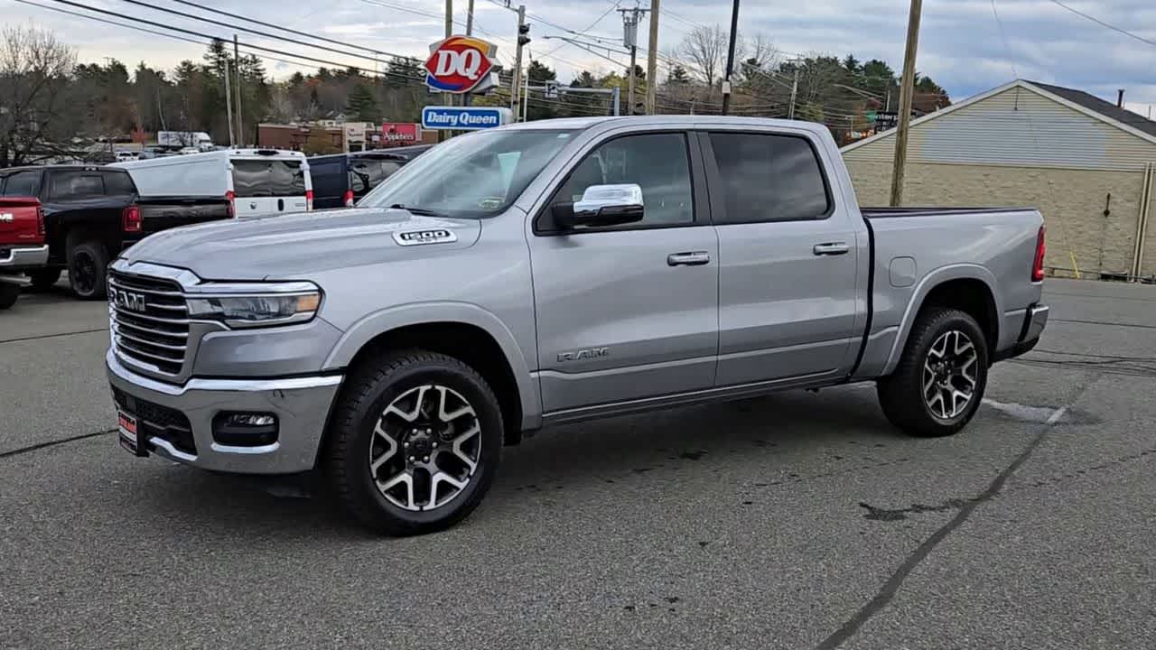 2025 Ram 1500 Laramie photo 4