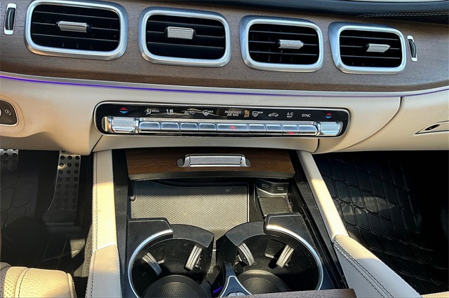 2022 Mercedes Benz GLS 450 4MATIC photo 15