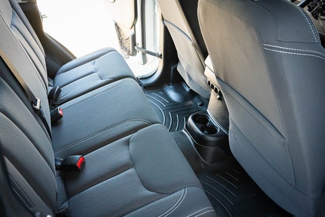 2015 Jeep Wrangler Unlimited Rubicon photo 30