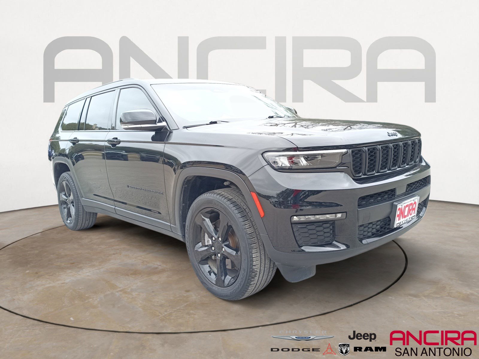 2022 Jeep Grand Cherokee L Limited's photo
