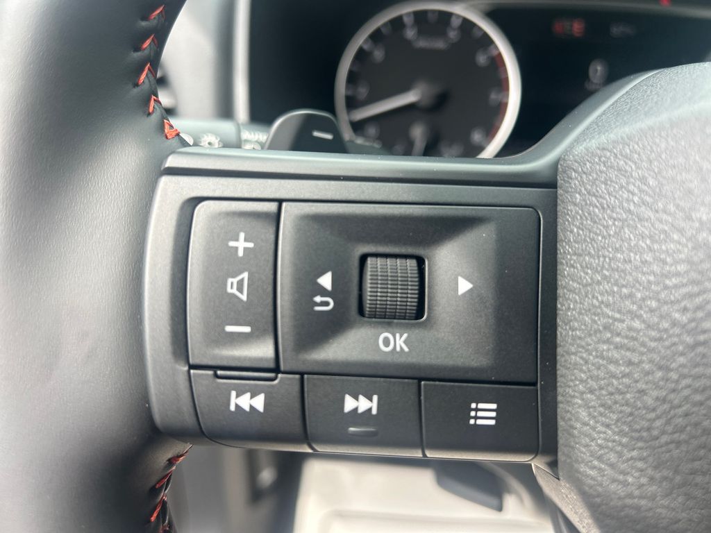 2026 Nissan Rogue SV photo 29
