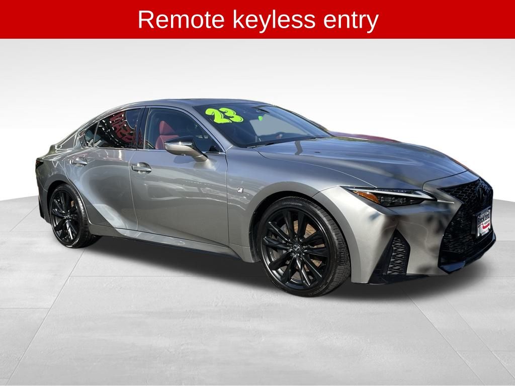 2023 Lexus IS 350 F SPORT photo 3