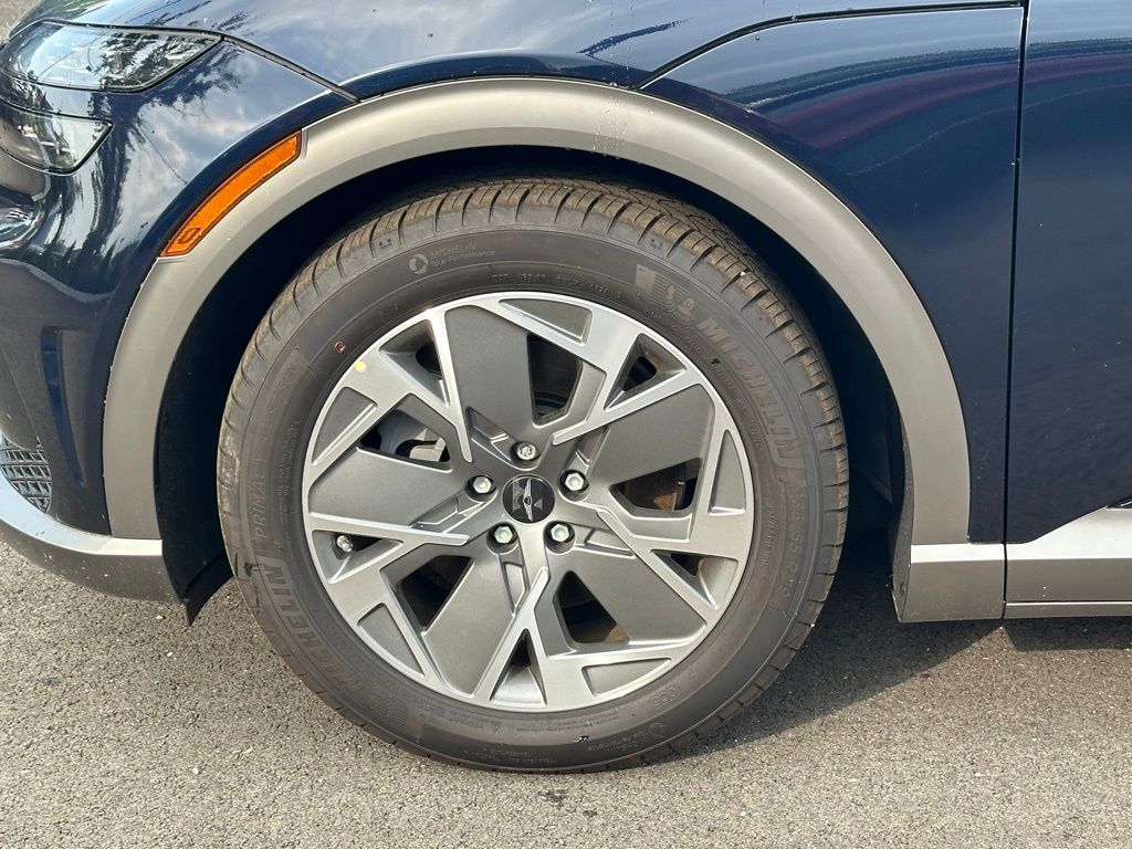 2025 Genesis GV60 Advanced AWD photo 10