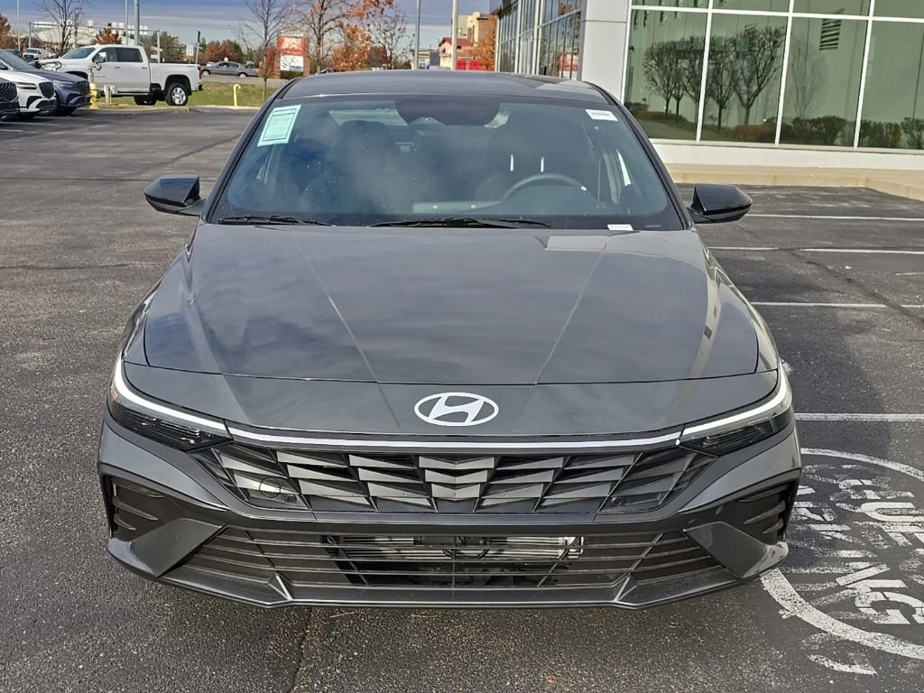 2026 Hyundai Elantra Hybrid SEL Sport photo 3