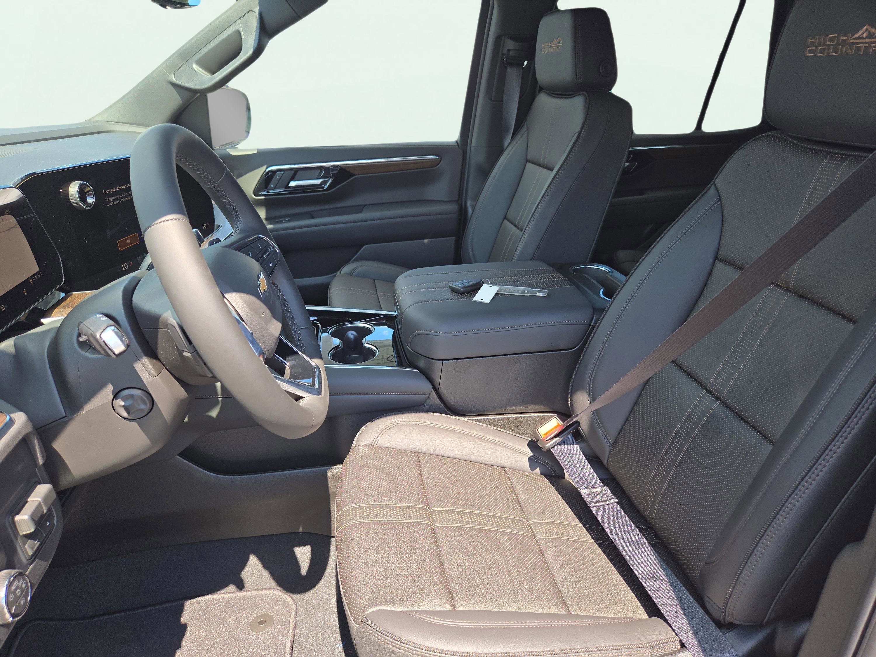 2025 Chevrolet Tahoe High Country photo 17
