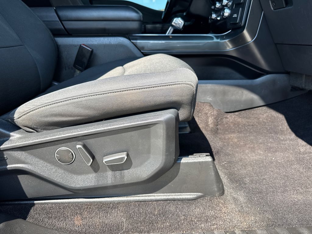2021 Ford F-150 XLT photo 13
