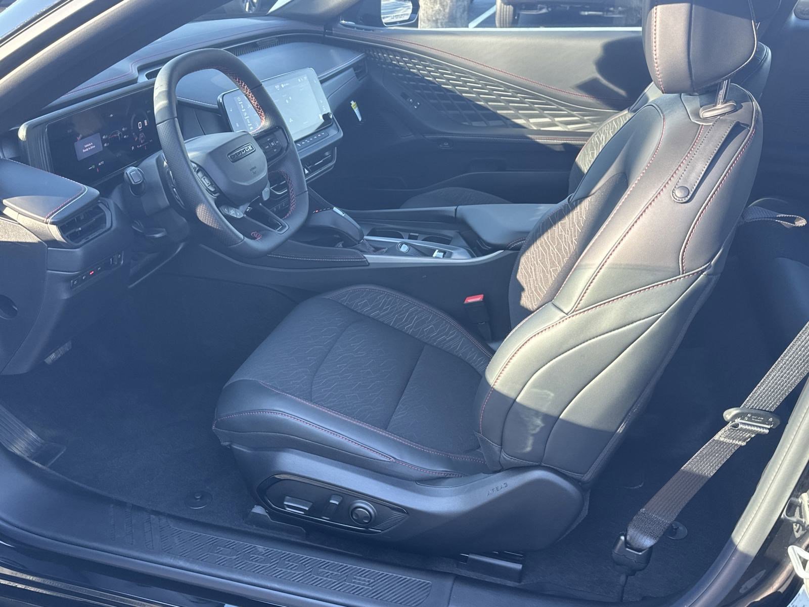 2025 Dodge Charger R/T photo 12