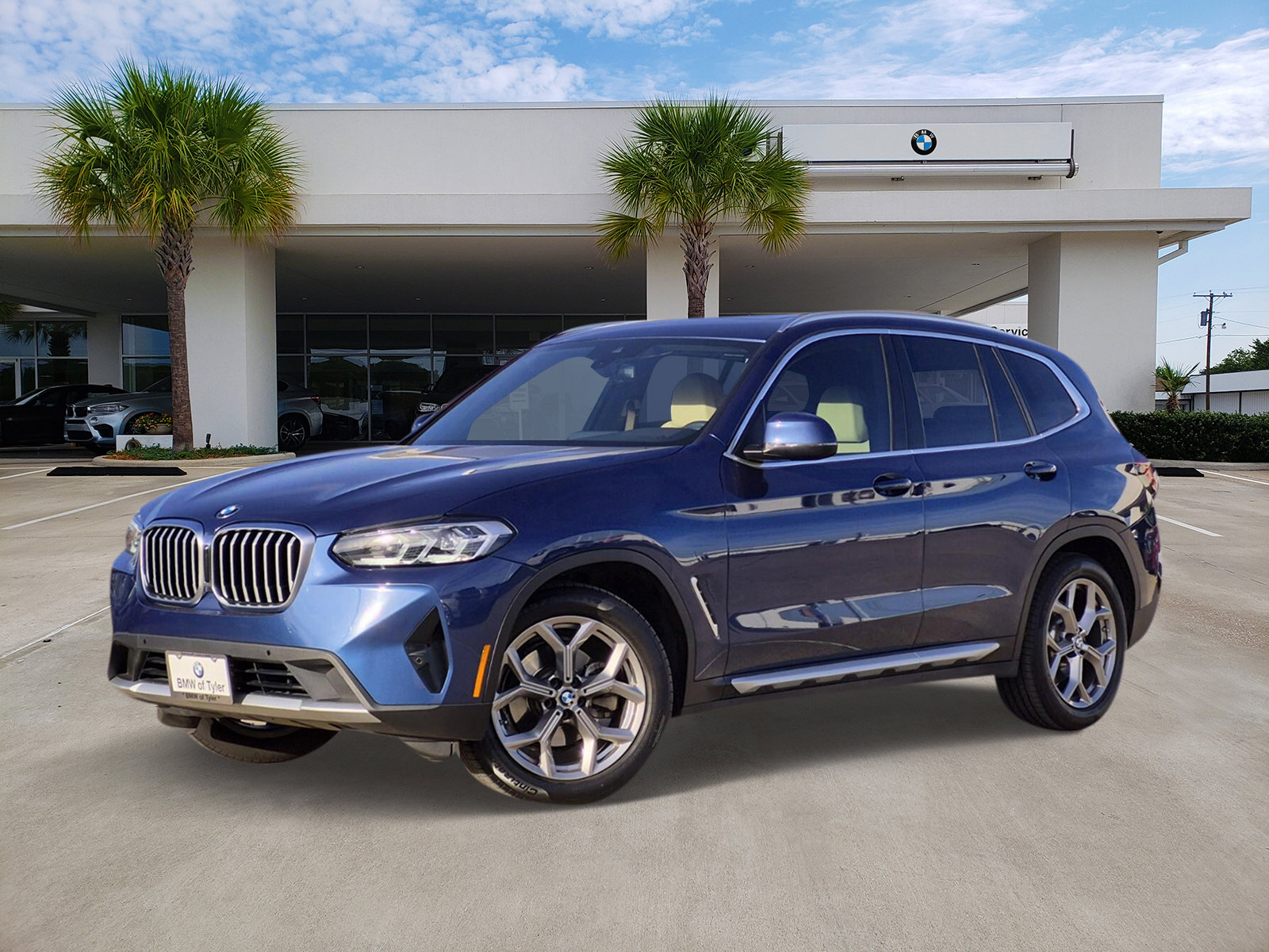 2022 BMW X3 30i's photo