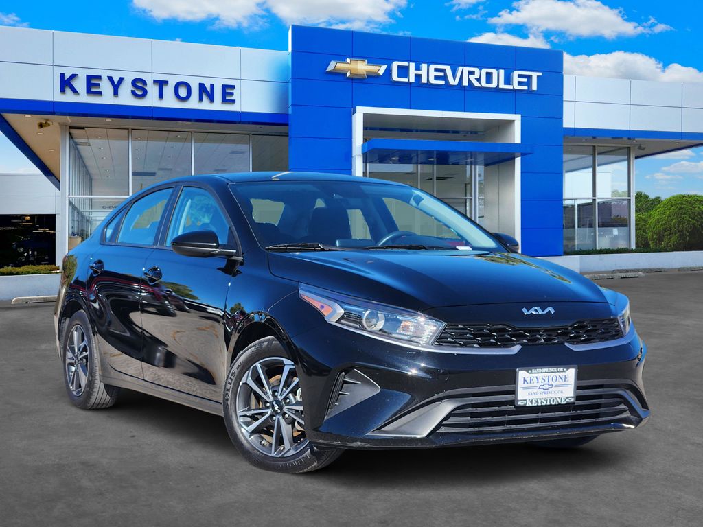 2024 Kia Forte LXS's photo