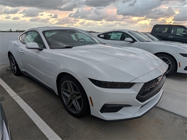 2025 Ford Mustang EcoBoost photo 2