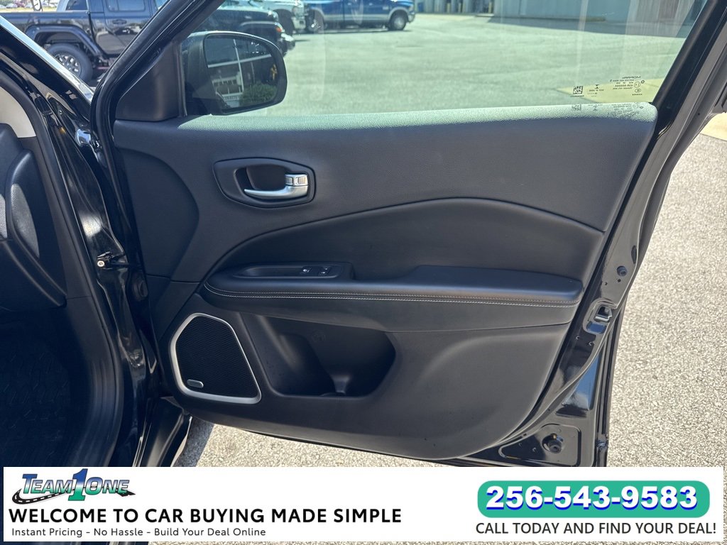 2021 Jeep Compass Latitude photo 30