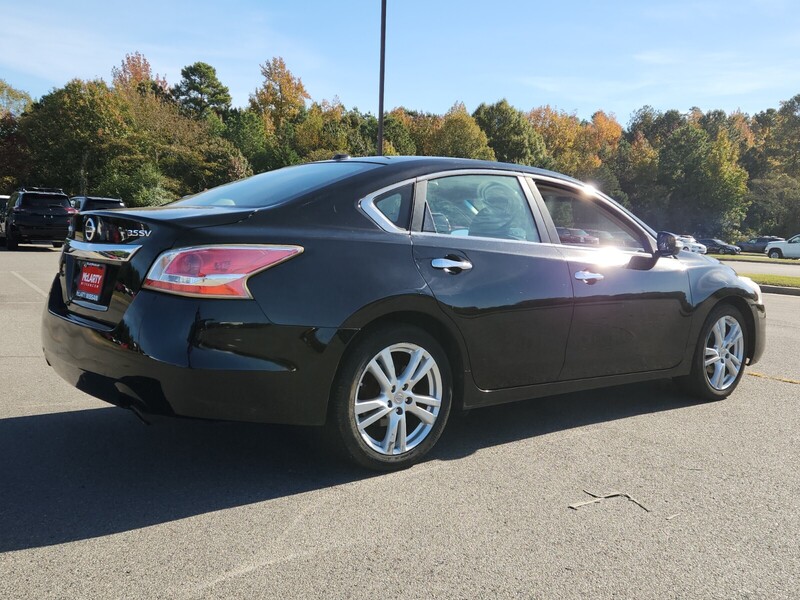 2013 Nissan Altima 3.5 SV photo 3