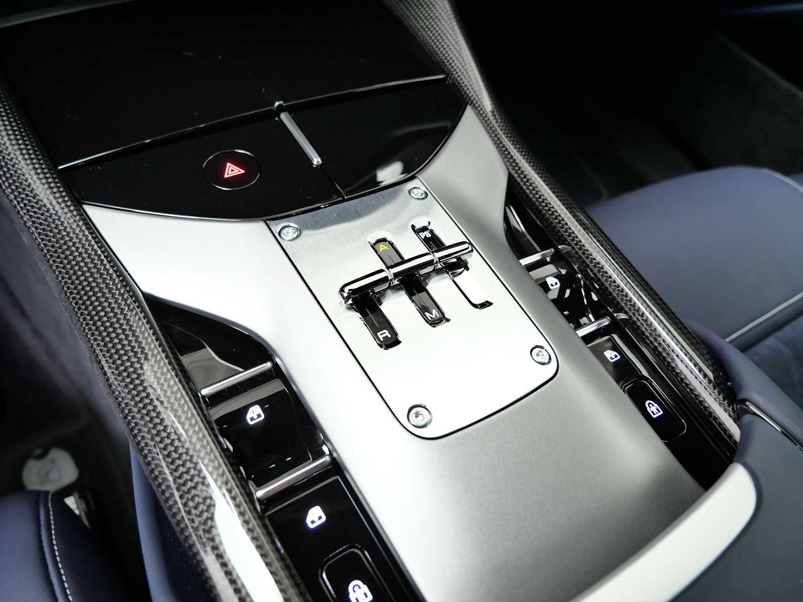 2024 Ferrari Purosangue photo 22