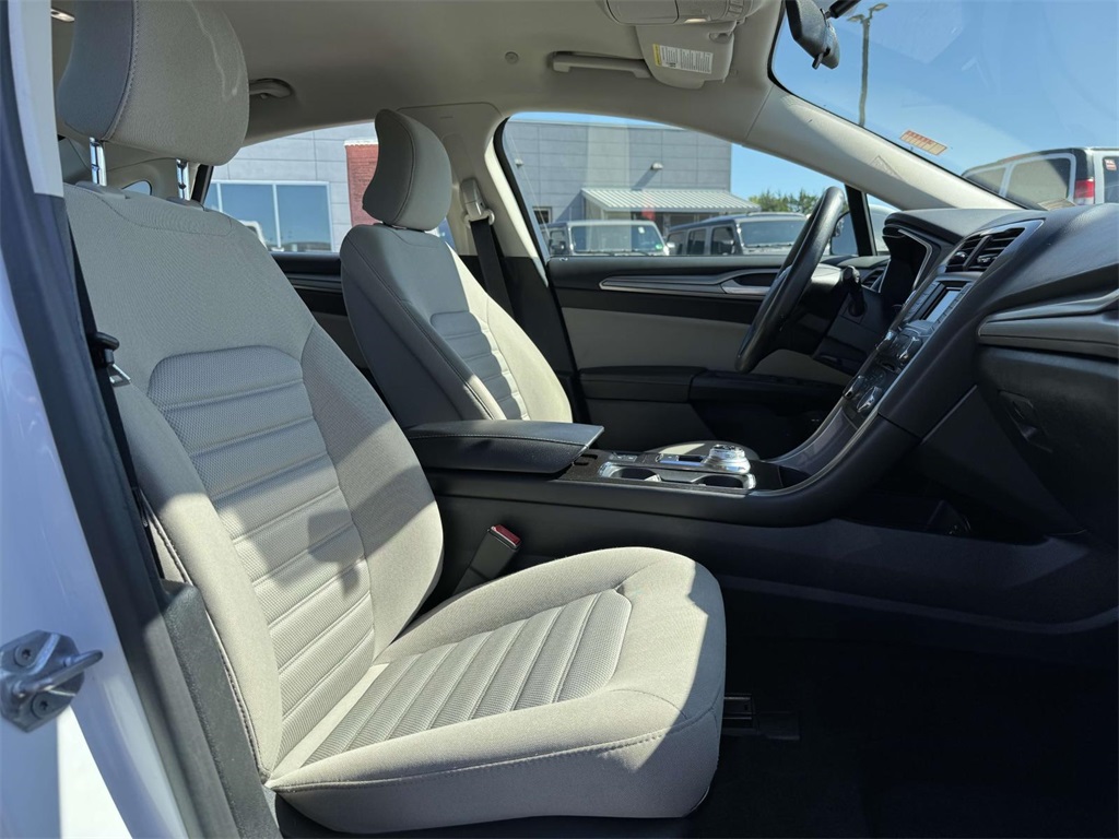 2018 Ford Fusion Hybrid S photo 13
