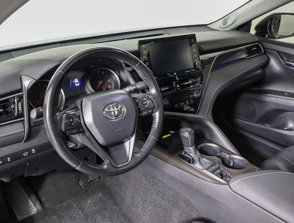 2022 Toyota Camry XSE photo 5