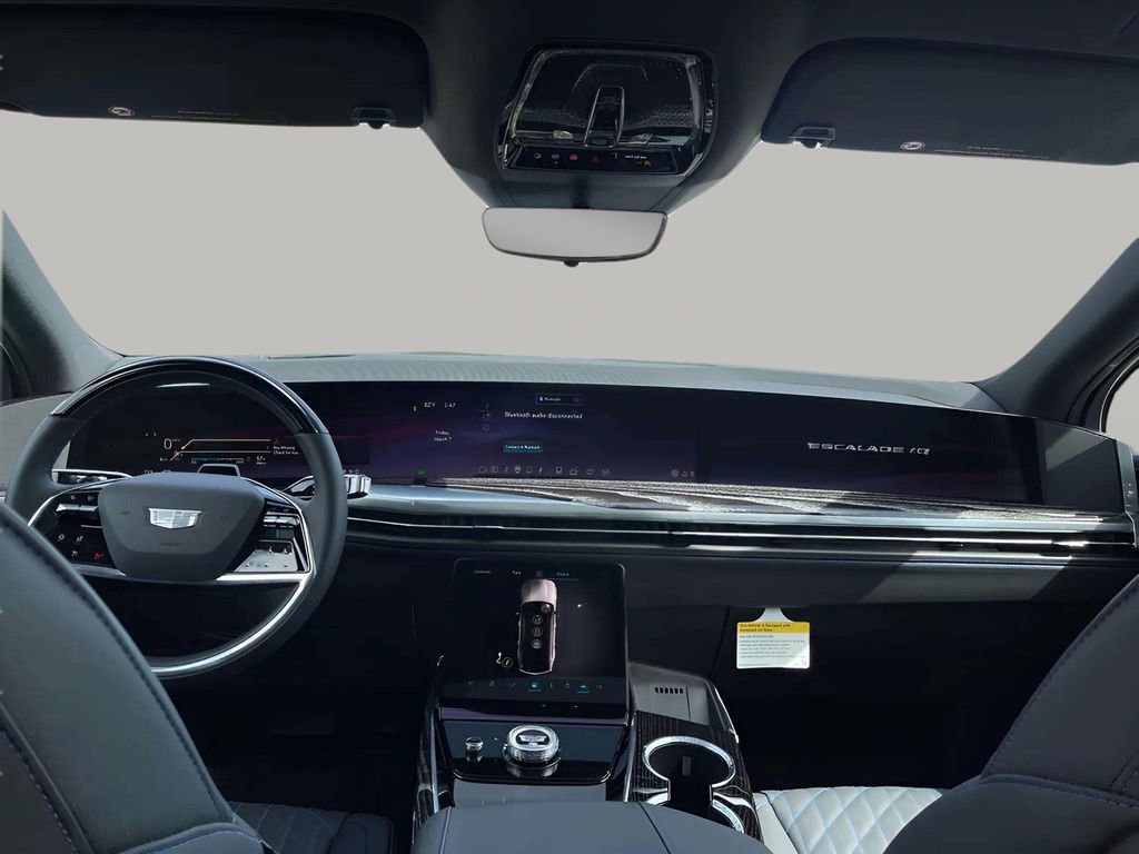 2025 Cadillac Escalade IQ Luxury photo 17