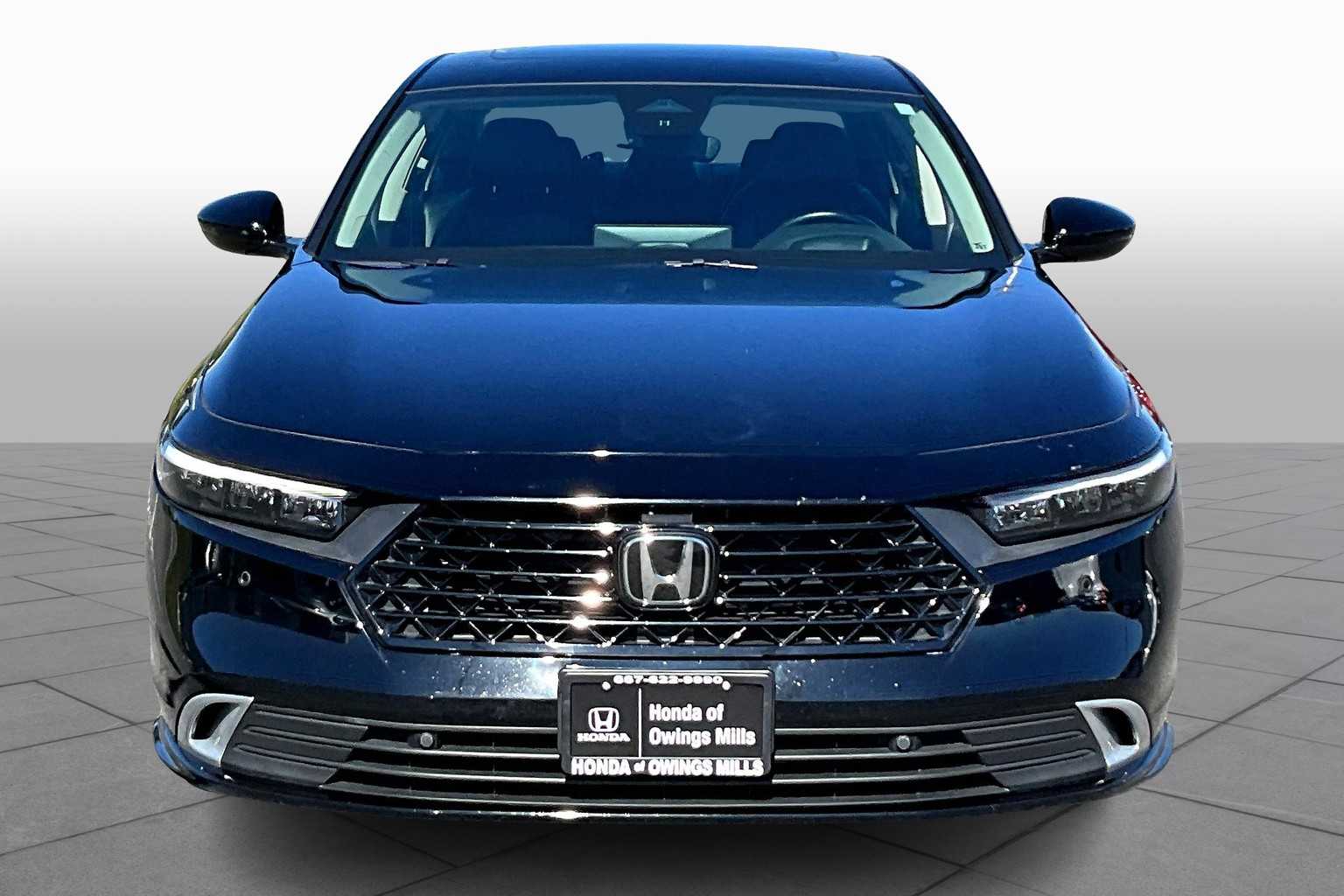2023 Honda Accord Hybrid Touring photo 2
