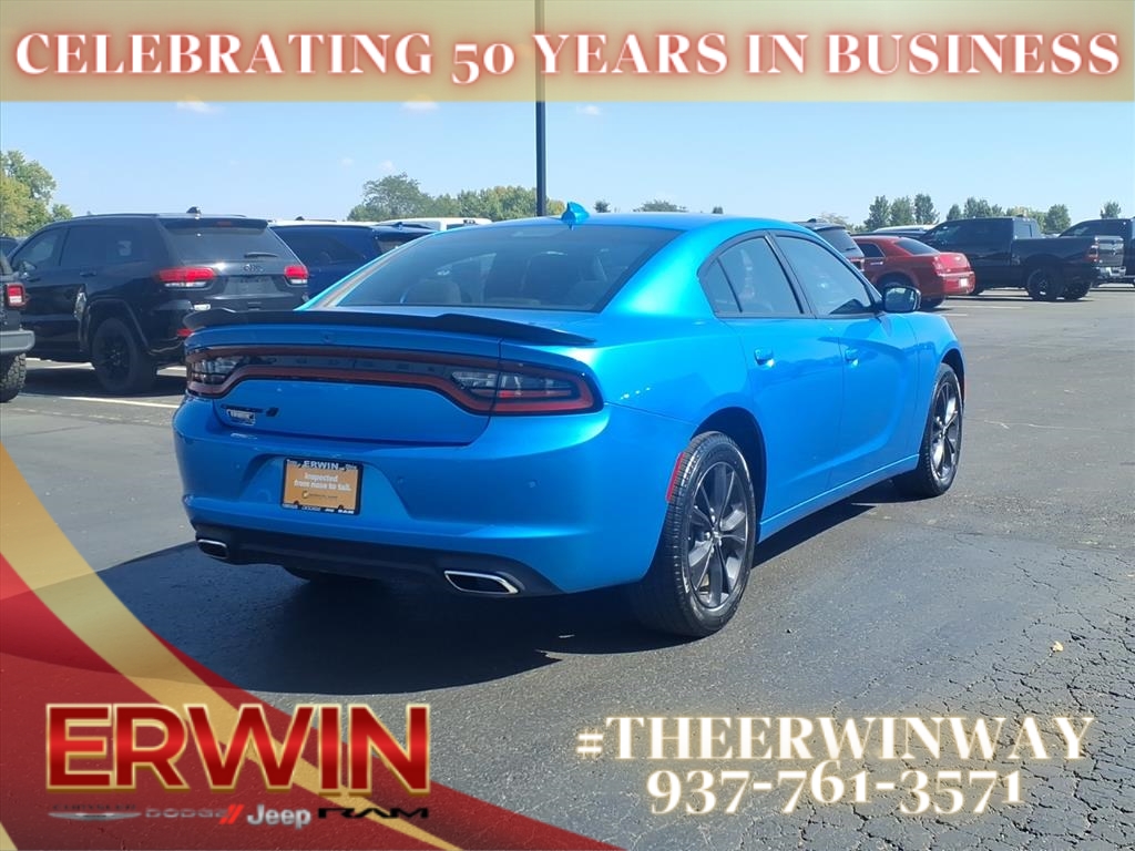 2023 Dodge Charger SXT photo 3