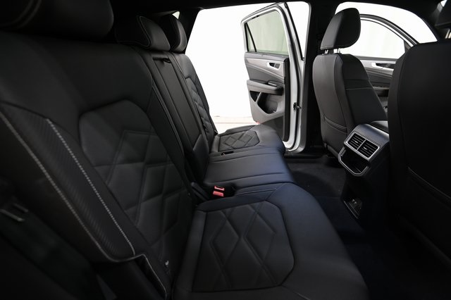 2026 Volkswagen Atlas Cross Sport SE Technology photo 16