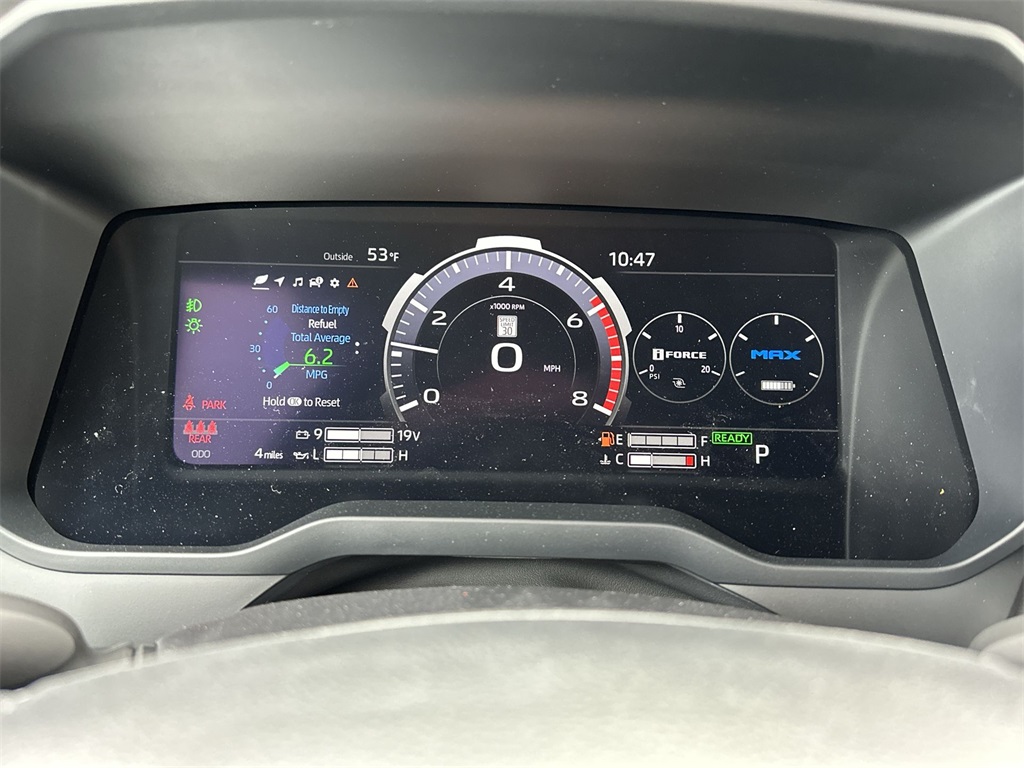 2025 Toyota Tundra Platinum CrewMax photo 16