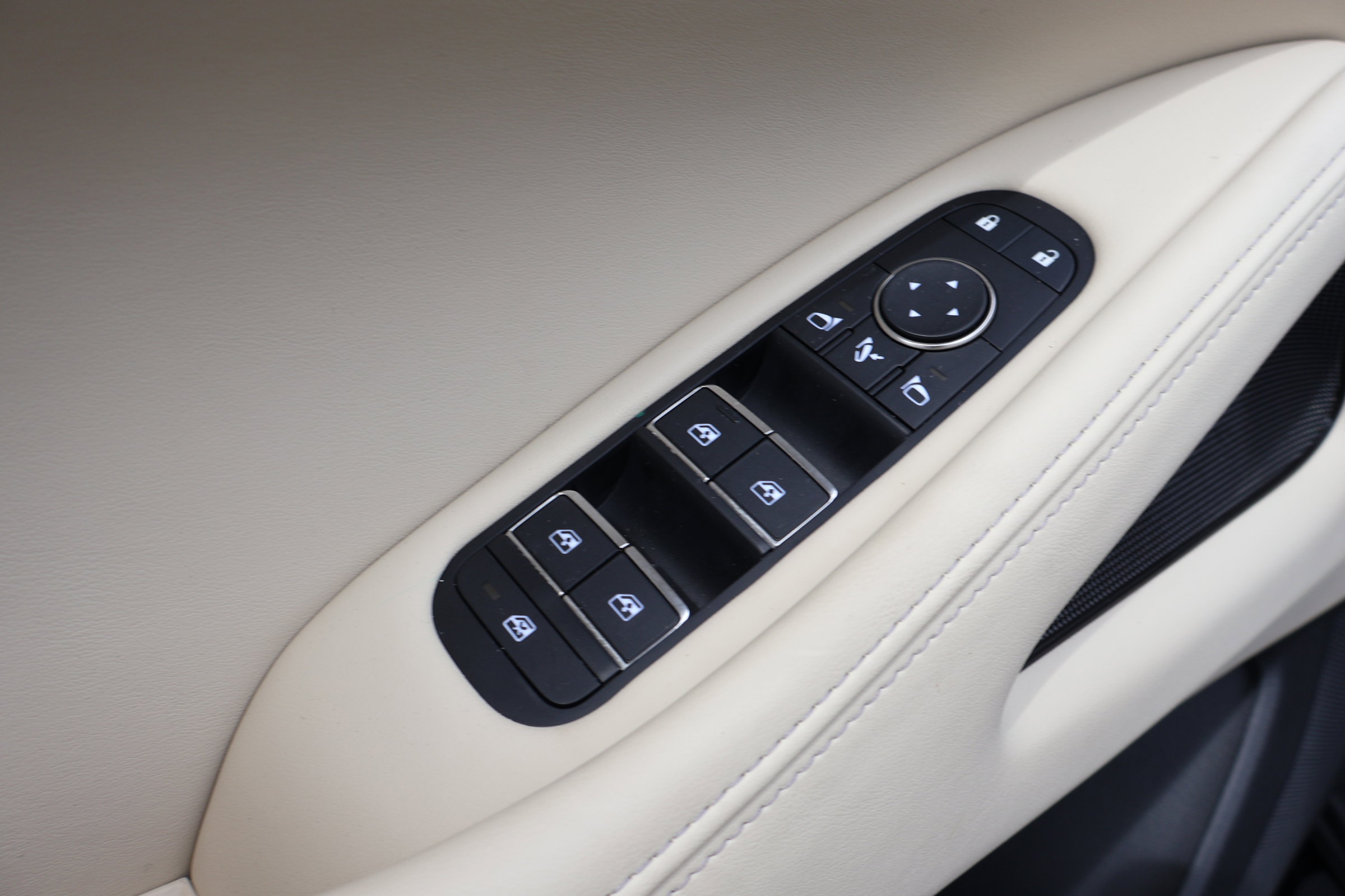 2025 Infiniti QX60 Pure photo 15