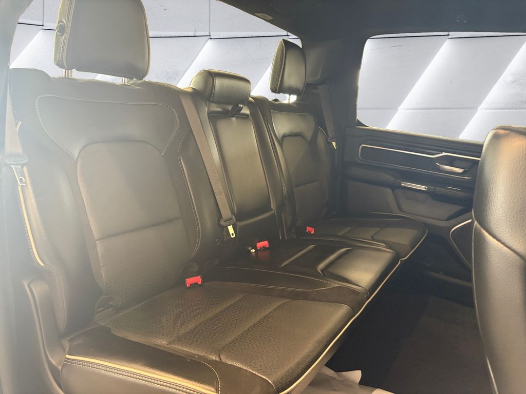 2024 Ram 1500 Laramie photo 16