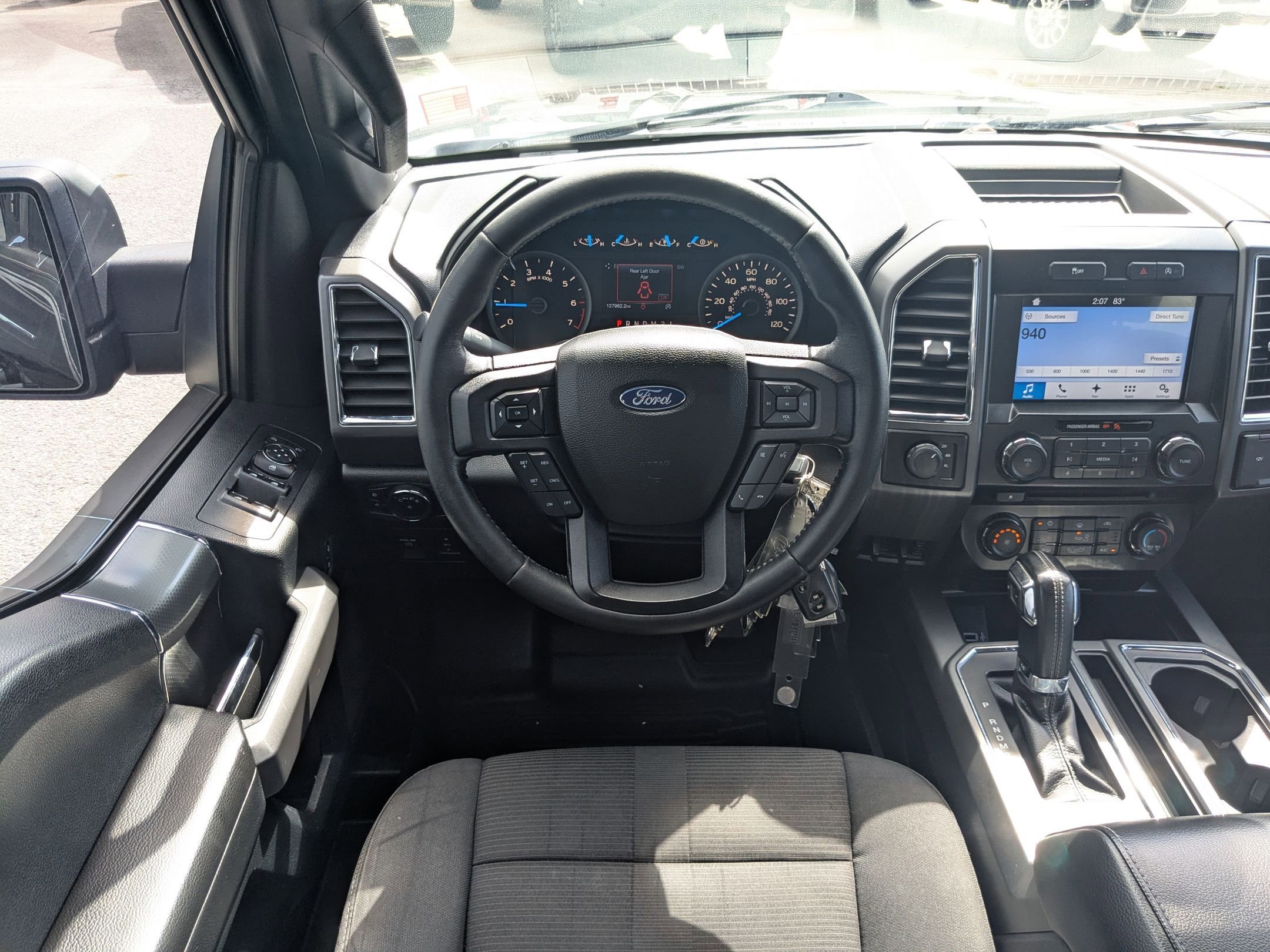 2017 Ford F-150 XLT photo 28