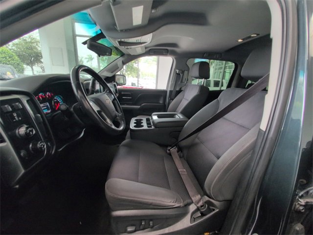 Used 2017 GRAPHITE METALLIC Chevrolet LT image 5