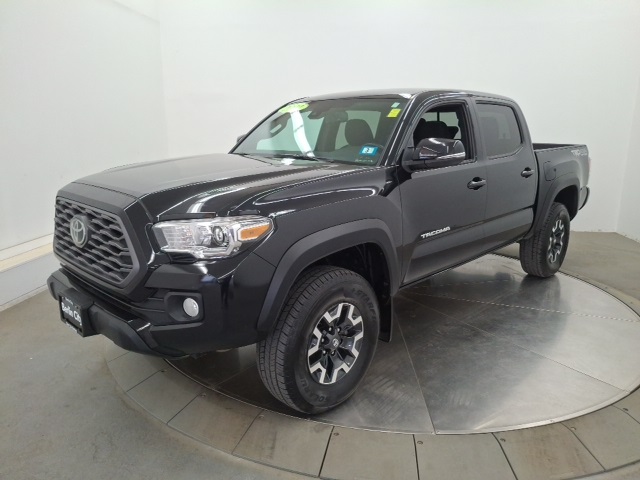 2022 Toyota Tacoma TRD Off-Road photo 3