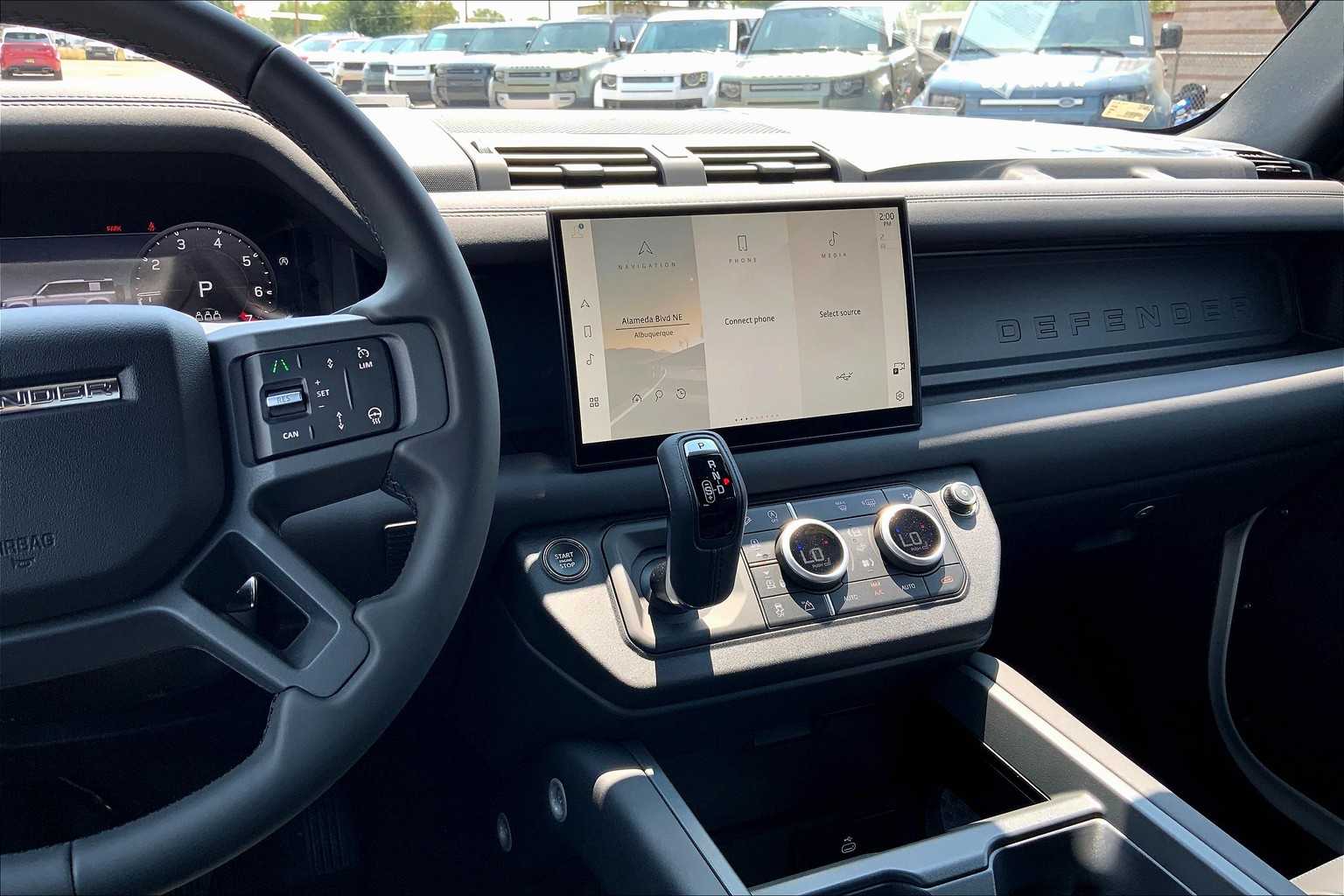 2025 Land Rover Defender 110 S photo 6