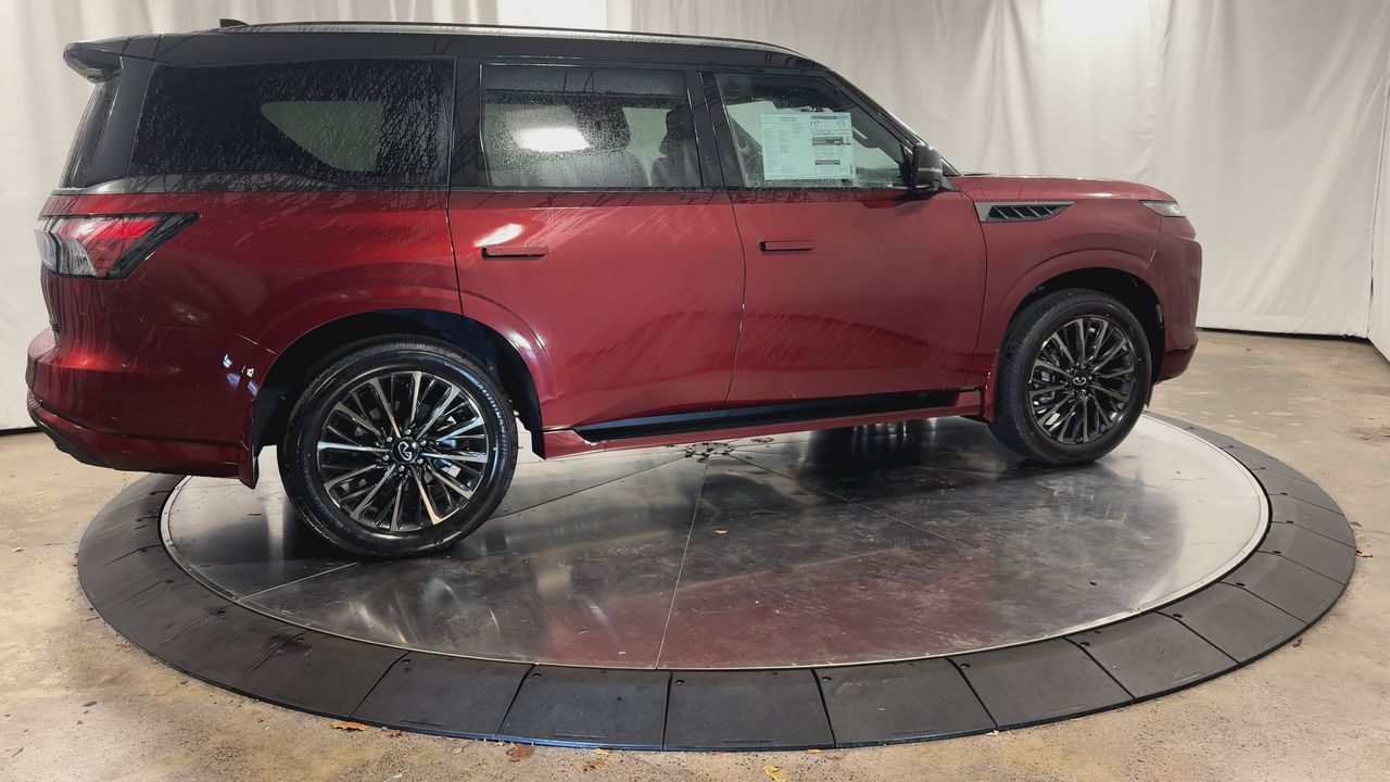 2026 Infiniti QX80 photo 2
