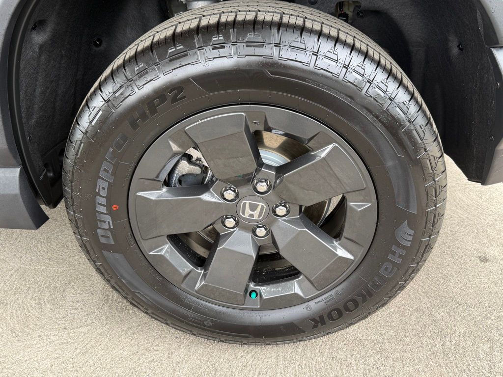 2026 Honda Passport photo 7