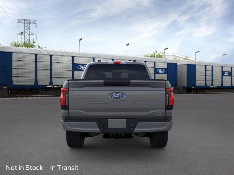2025 Ford F-150 Lightning XLT photo 6