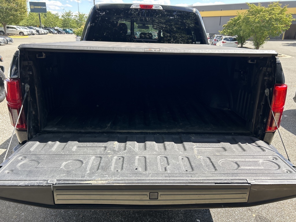 2019 Ford F-150 XLT photo 4