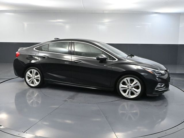 2016 Chevrolet Cruze Premier photo 2