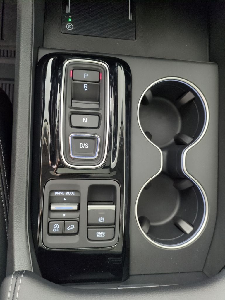 2025 Honda Pilot Touring photo 22