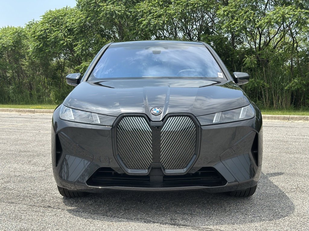 New 2026 Dark Graphite Metallic BMW xDrive45 image 2