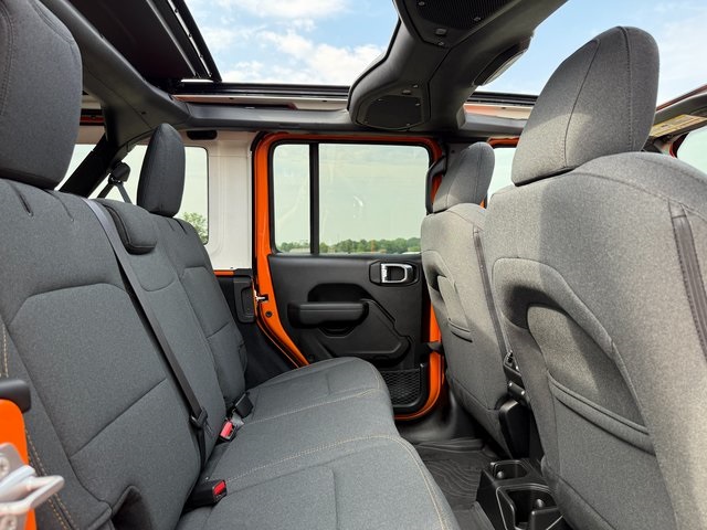 2025 Jeep Wrangler Willys photo 39