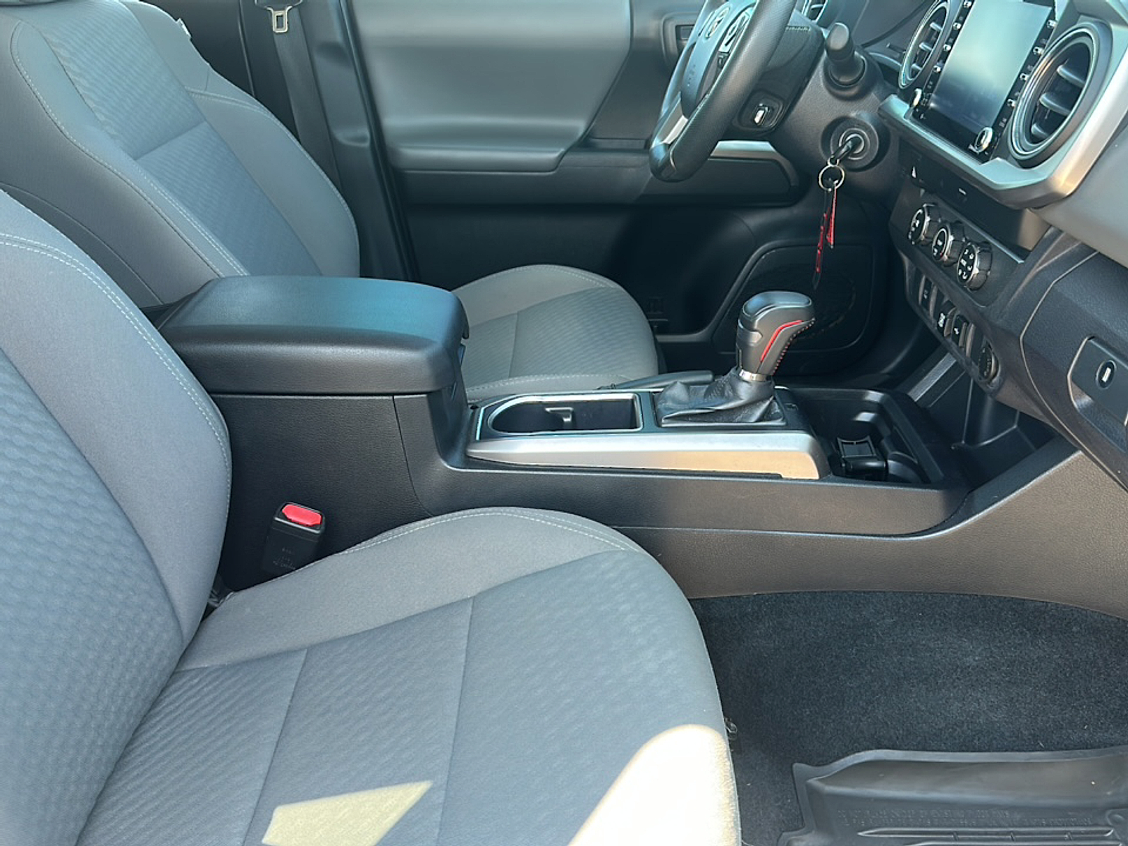 2020 Toyota Tacoma SR5 V6 photo 9