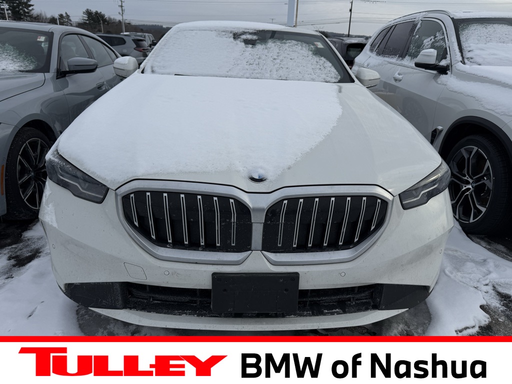 2024 BMW 5 Series 540i's photo
