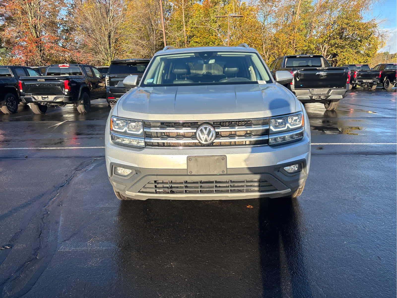 Used 2019 Volkswagen Atlas SE w/Tech with VIN 1V2UR2CA5KC553623 for sale in Lowell, MA