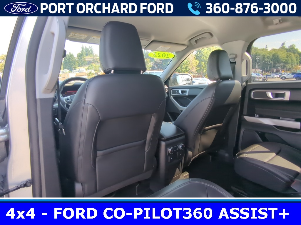 2022 Ford Explorer XLT photo 3