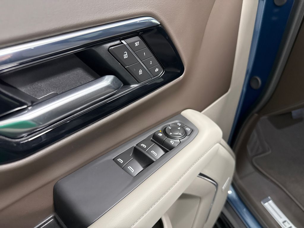 2025 Chevrolet Tahoe LT photo 11