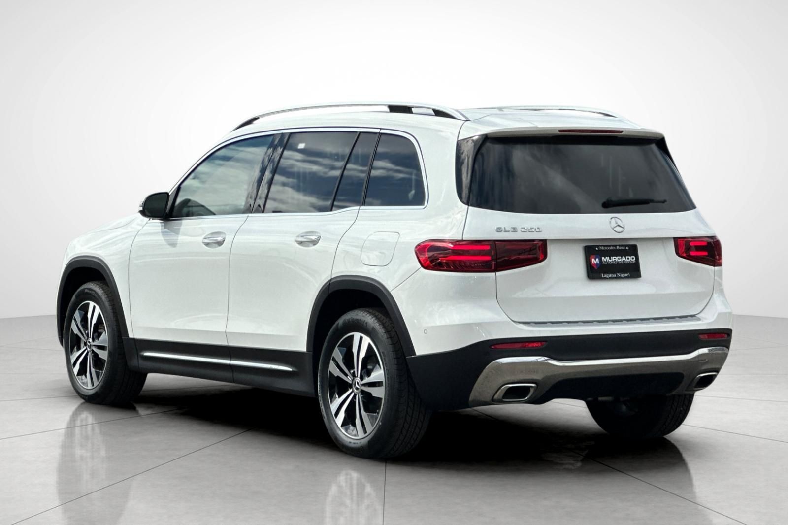 2025 Mercedes Benz GLB 250 photo 10