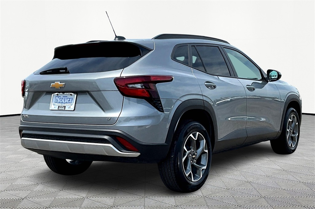 Used 2024 Chevrolet Trax LT with VIN KL77LHE24RC038855 for sale in Kansas City