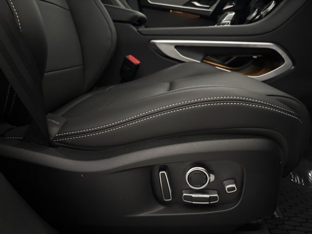 2025 Jaguar F-PACE P400 R-Dynamic S photo 28