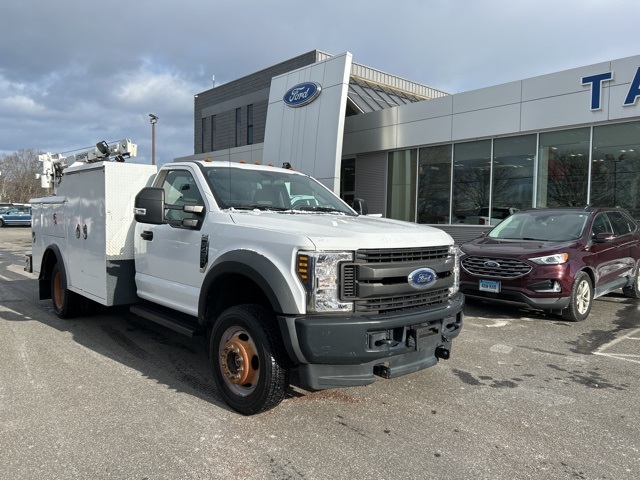 2019 Ford F-450 Super Duty Chassis Cab XL's photo