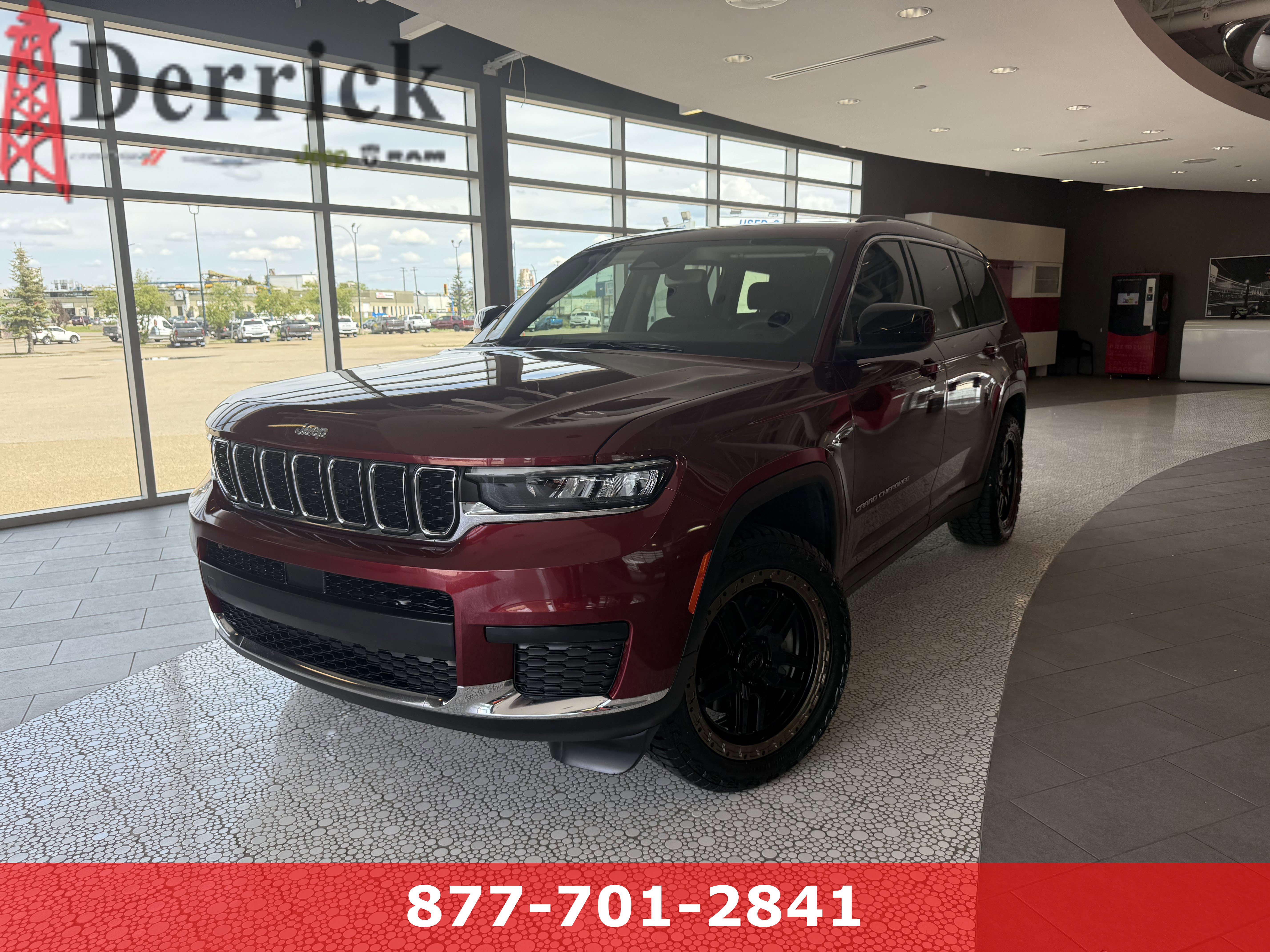 Used 2022 Velvet Red Pearl Jeep Laredo image 1